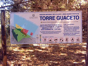 Torre Guaceto - Cartellonistica con l'indicazione della zonizzazione - Foto Nolasco Torre Guaceto - Cartellonistica con l'indicazione della zonizzazione - Foto Nolasco